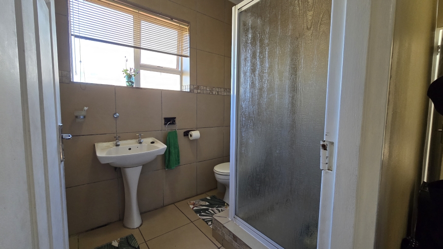 3 Bedroom Property for Sale in Bayview Western Cape